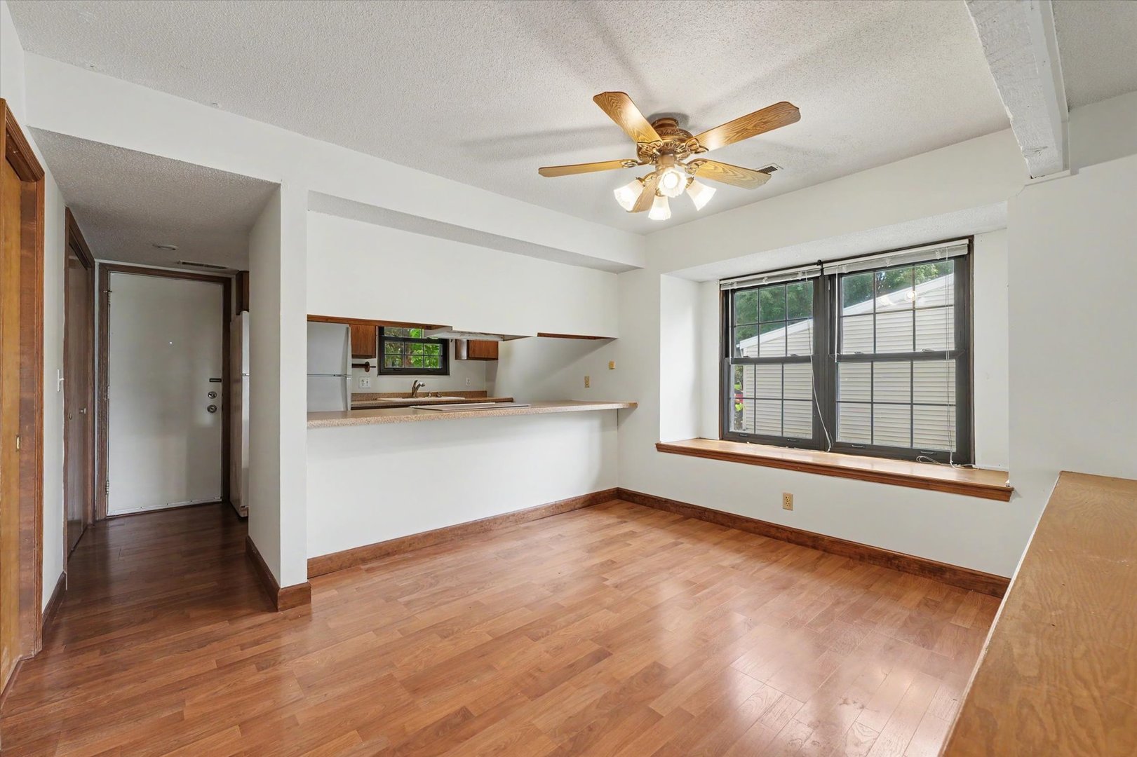 1111 Plymouth Drive A Property Photo 6