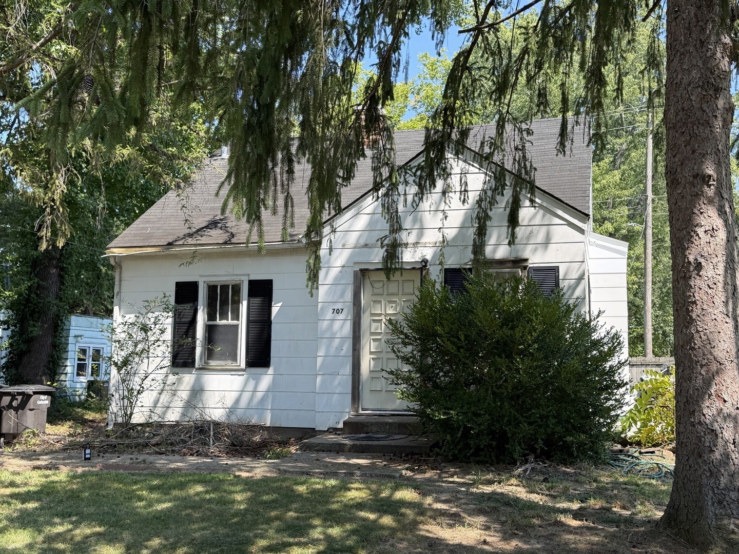 707 N Oakland Avenue Property Photo 2