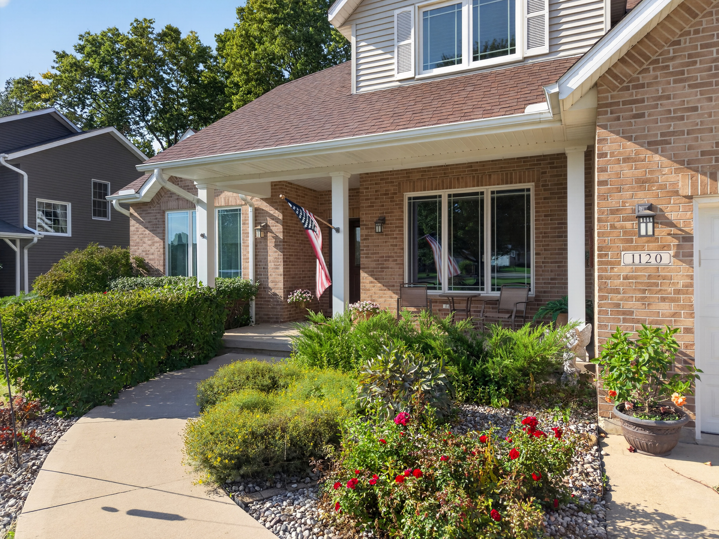 1120 Country Oak Drive Property Photo 4