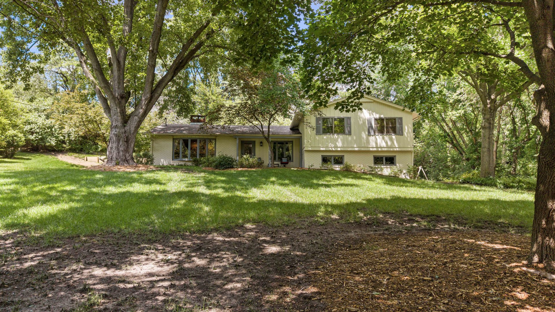 5080 Center Court Property Photo 1
