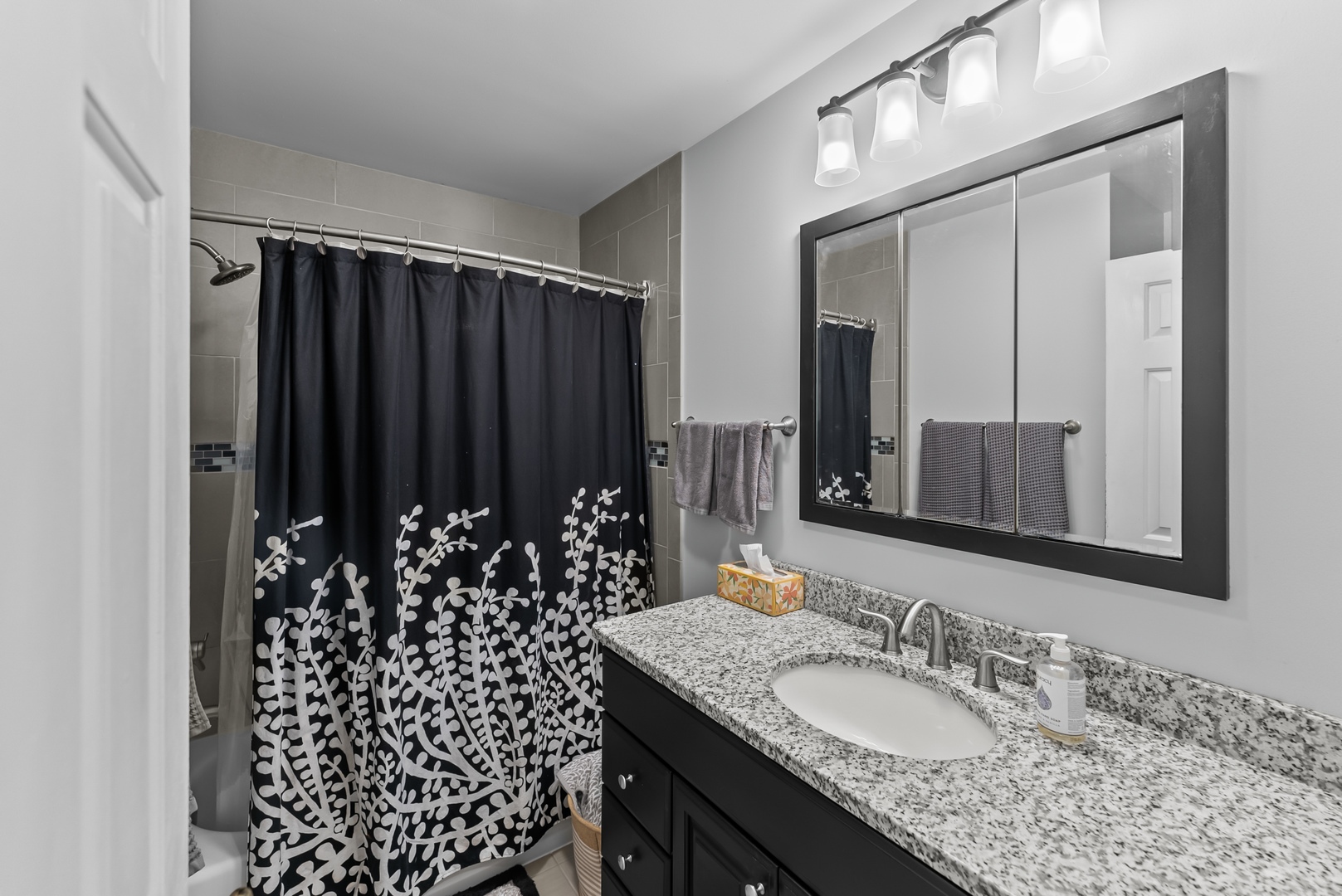 5080 Center Court Property Photo 25