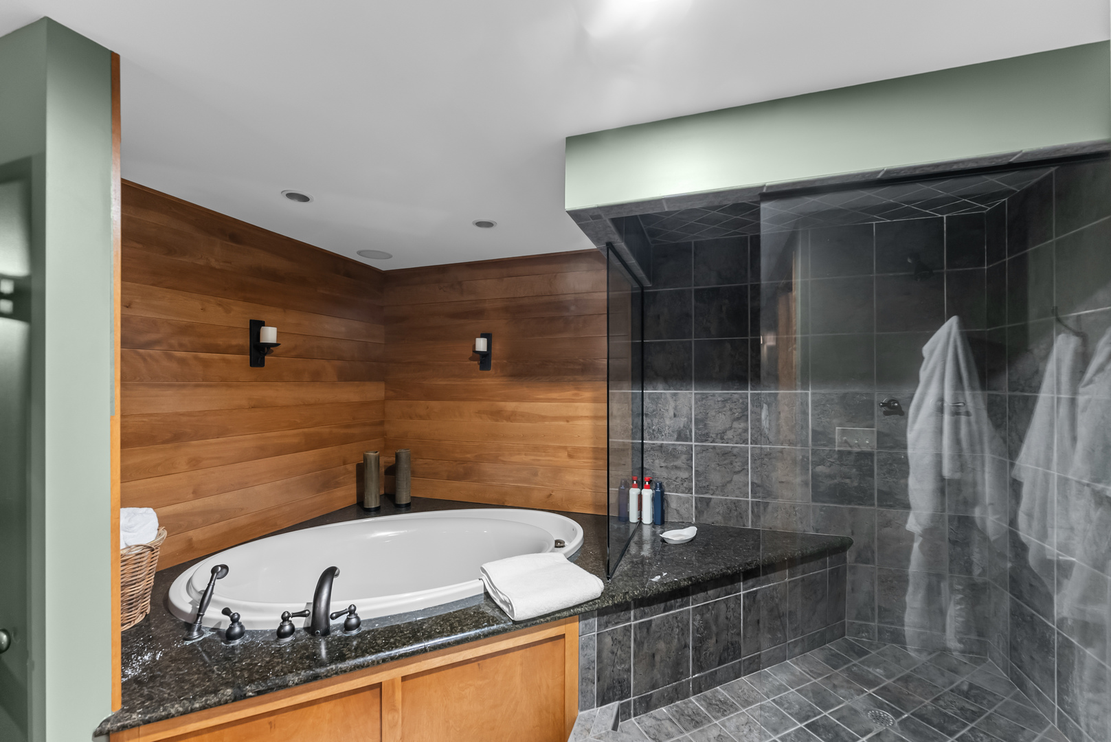 5080 Center Court Property Photo 28