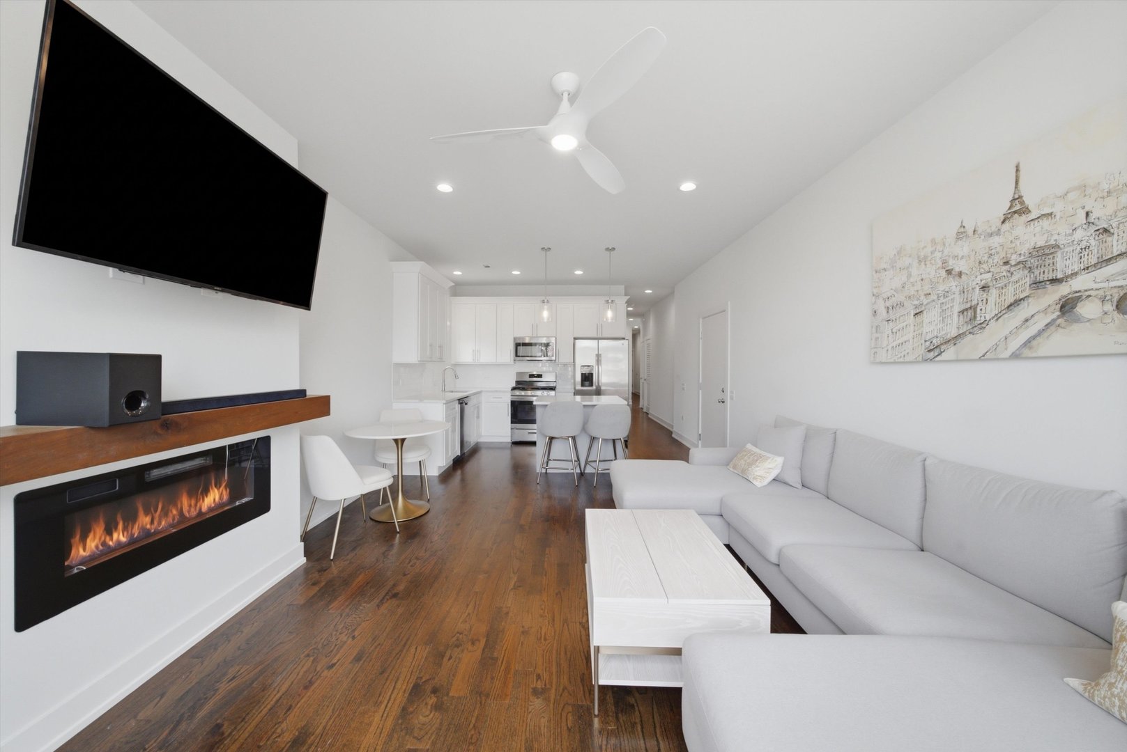 6606 S University Avenue 2 Property Photo 6