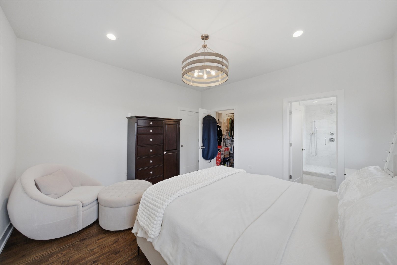 6606 S University Avenue 2 Property Photo 16