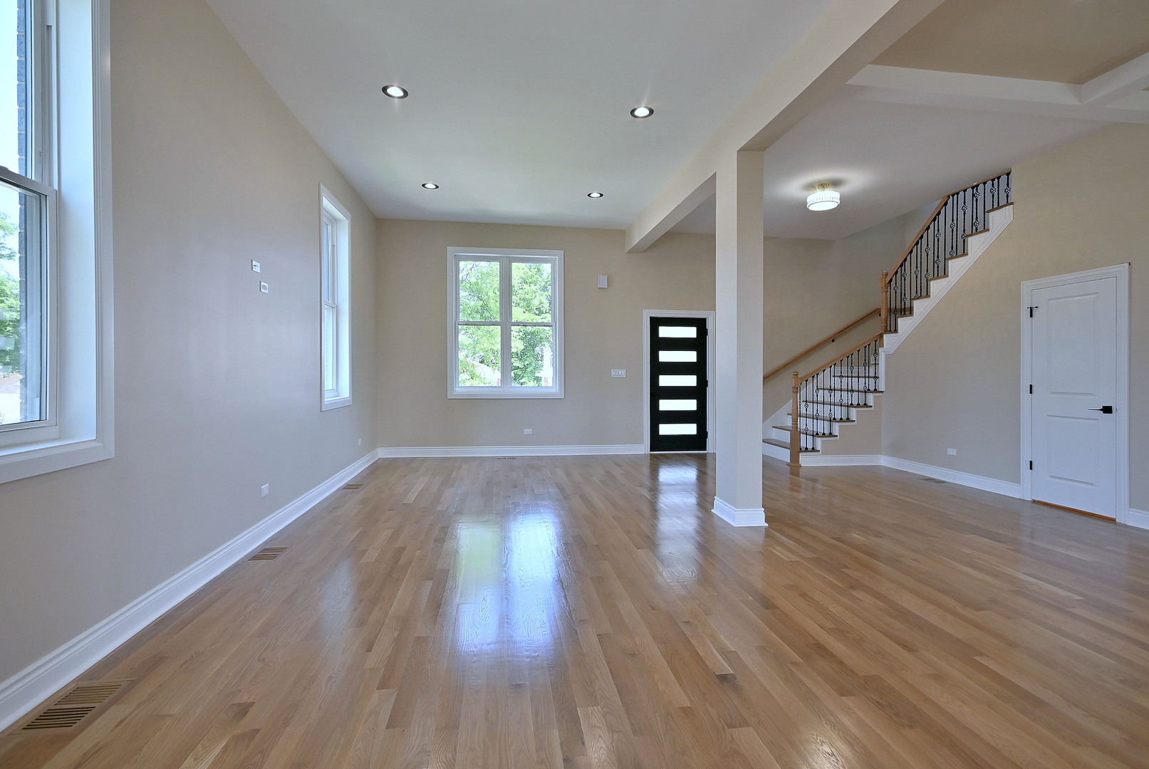 4859 W Hirsch Street Property Photo 14