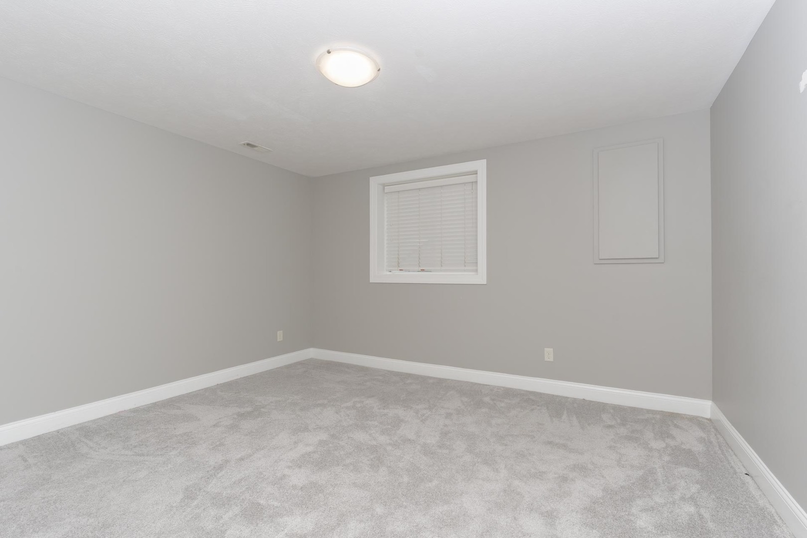 2702 Shepard Road Property Photo 33