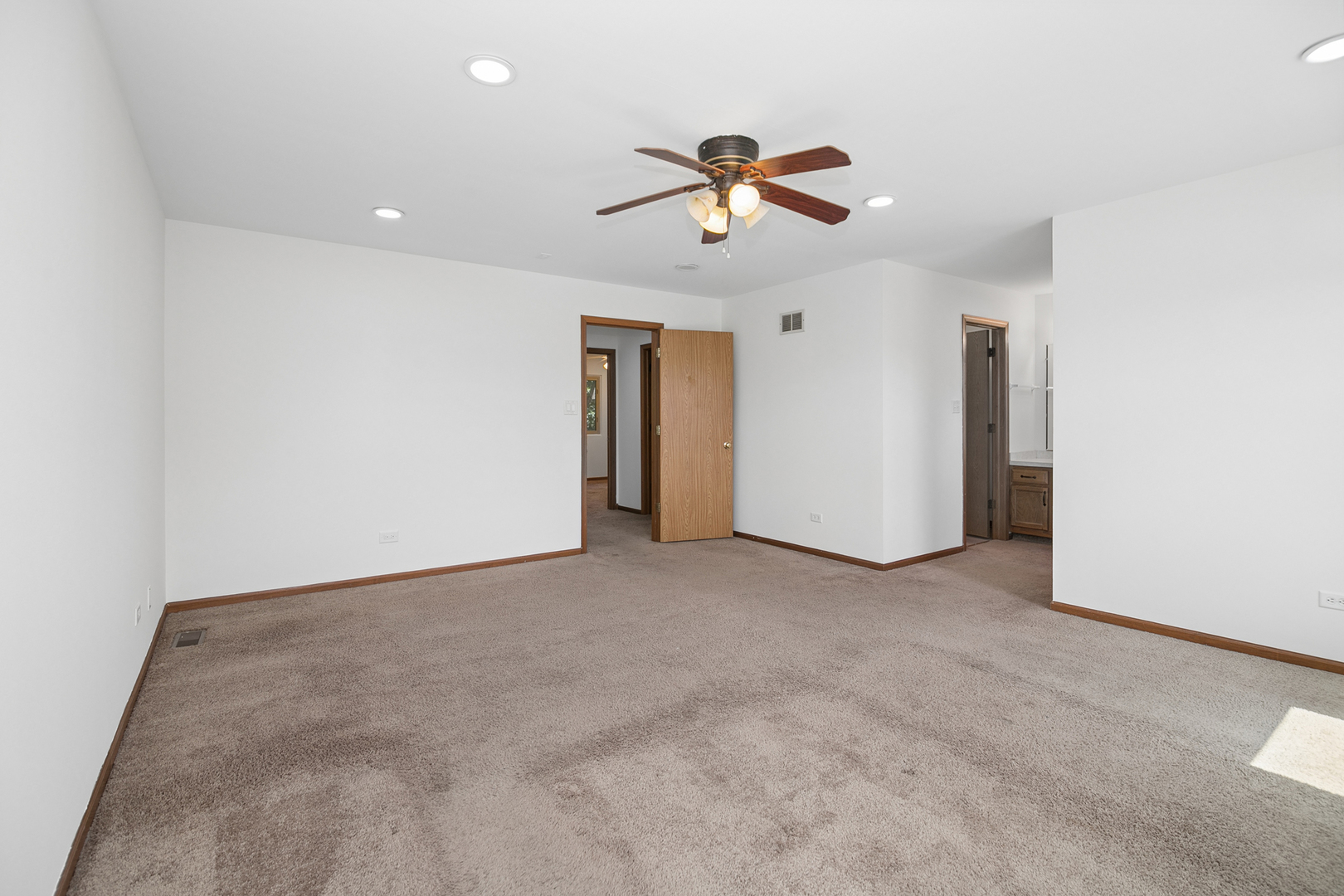 8528 Thomas Charles Lane 8528 Property Photo 18