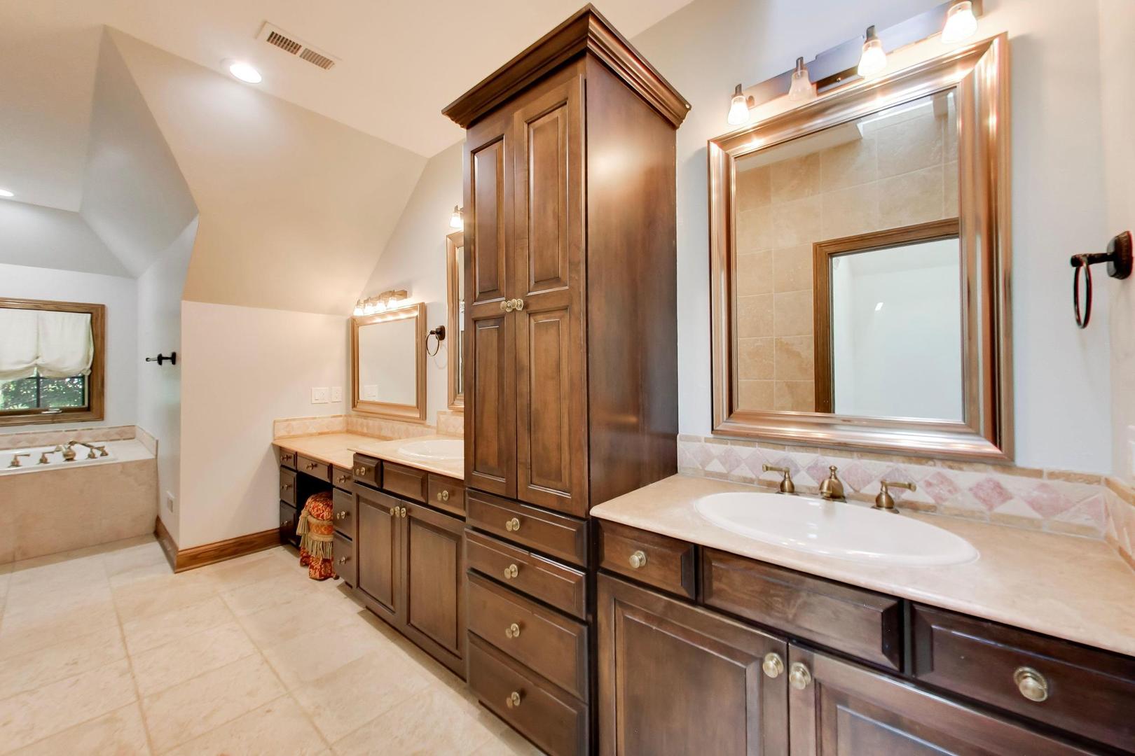 1106 Astor Place Property Photo 35