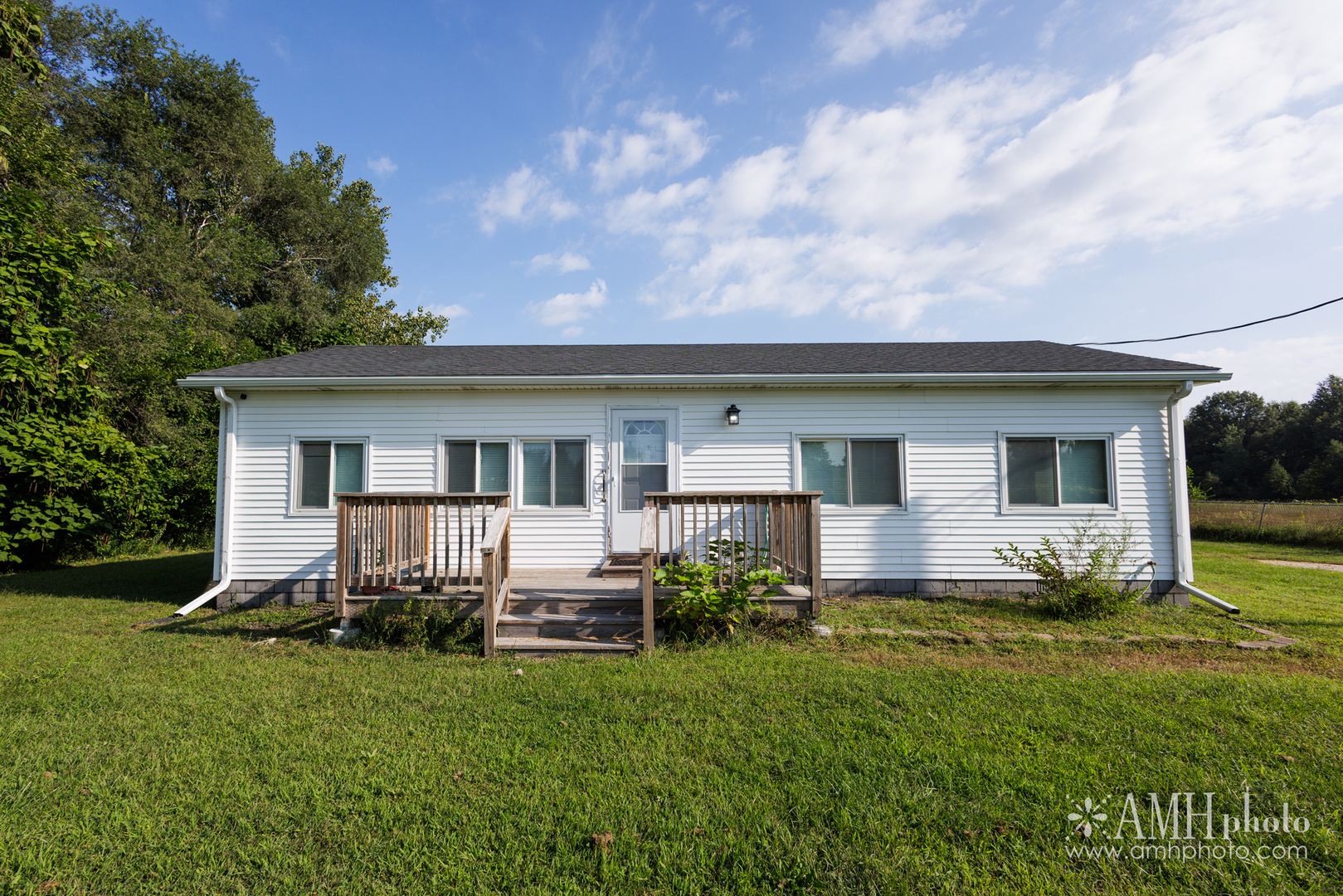 17611 E 4750s Road Property Photo 1