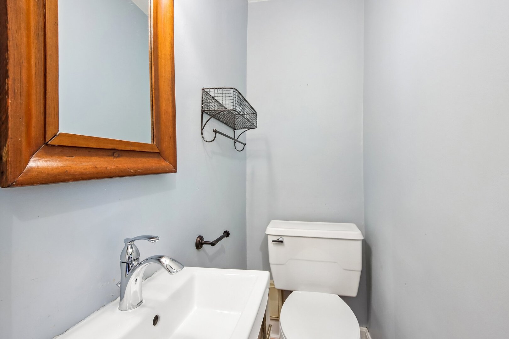 2038 Hawthorne Lane Property Photo 24