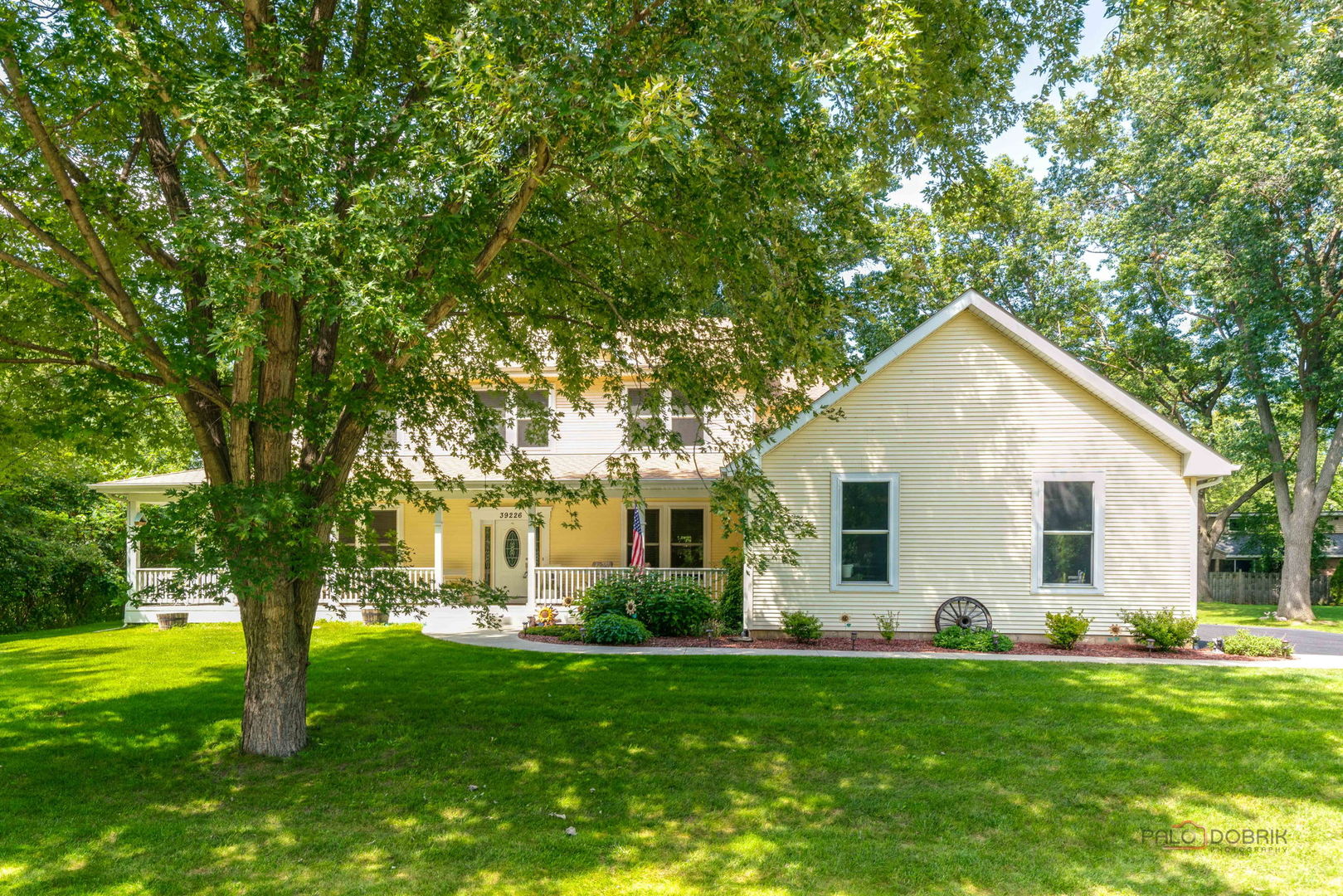 39226 N Rangers Way Property Photo 2