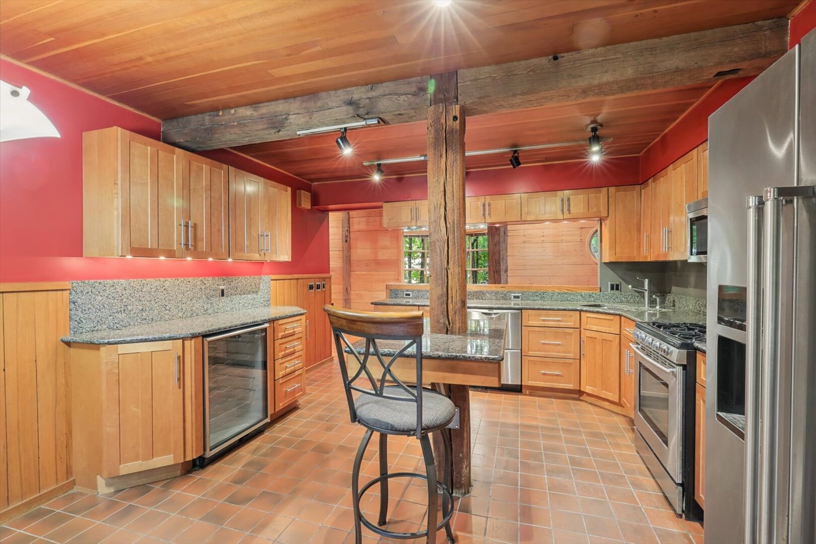 802 La Sell Drive Property Photo 29