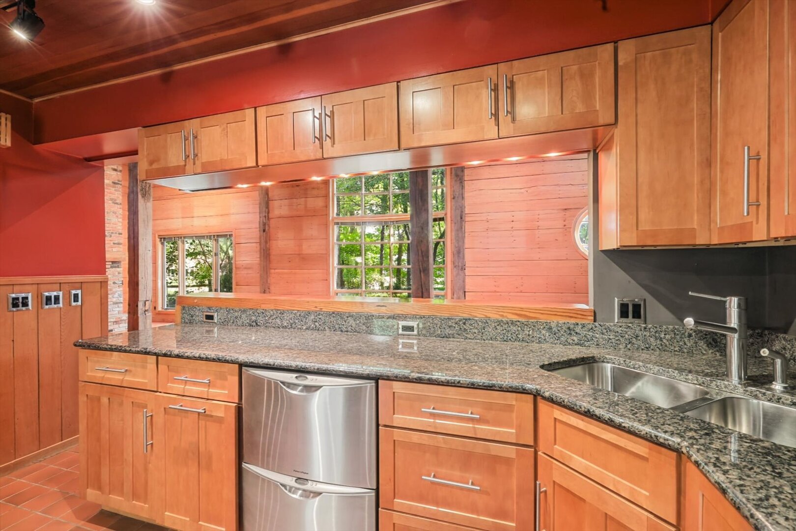 802 La Sell Drive Property Photo 30