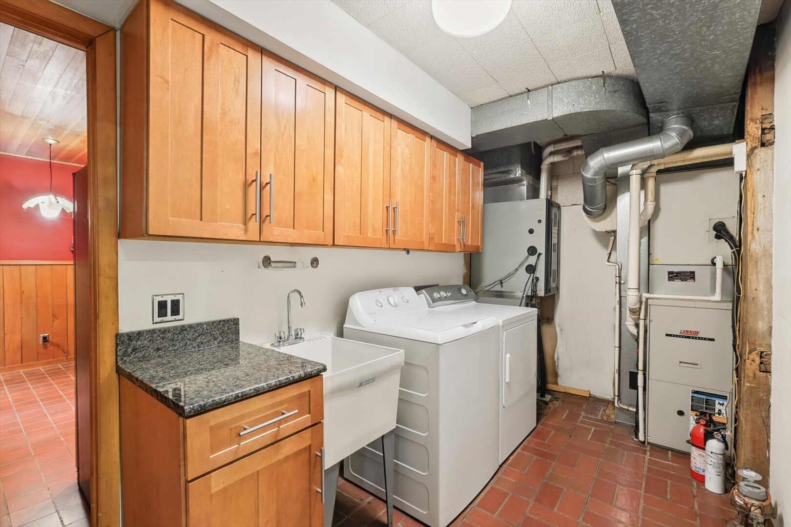 802 La Sell Drive Property Photo 34