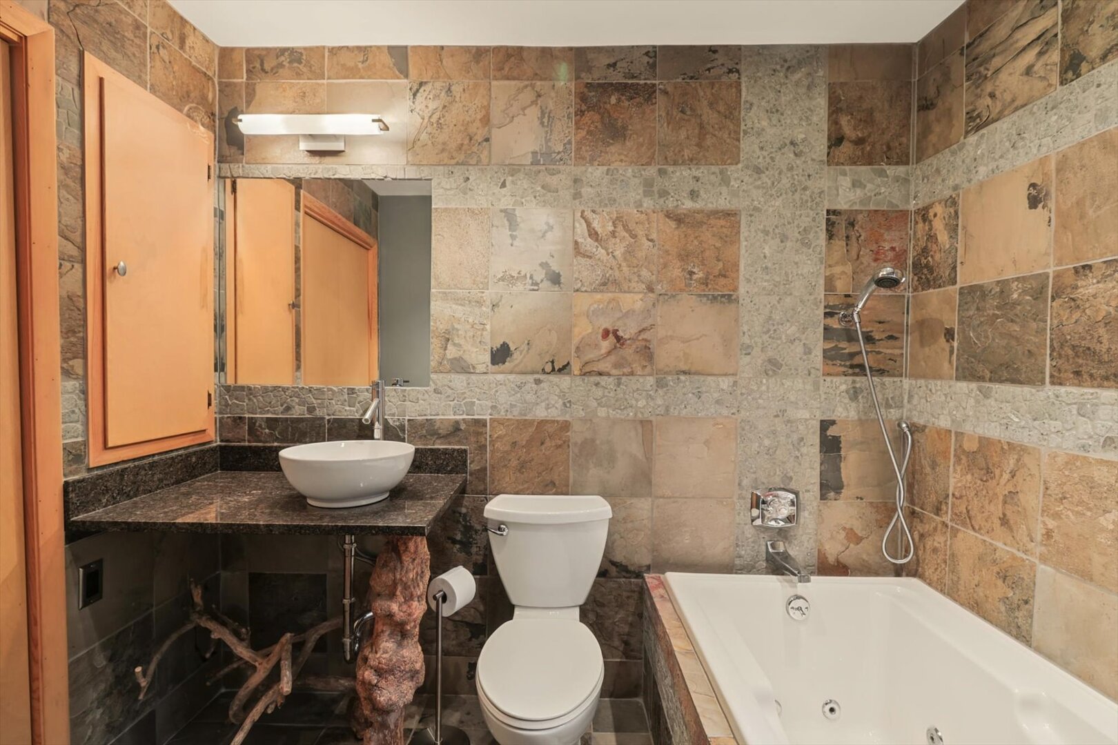 802 La Sell Drive Property Photo 41