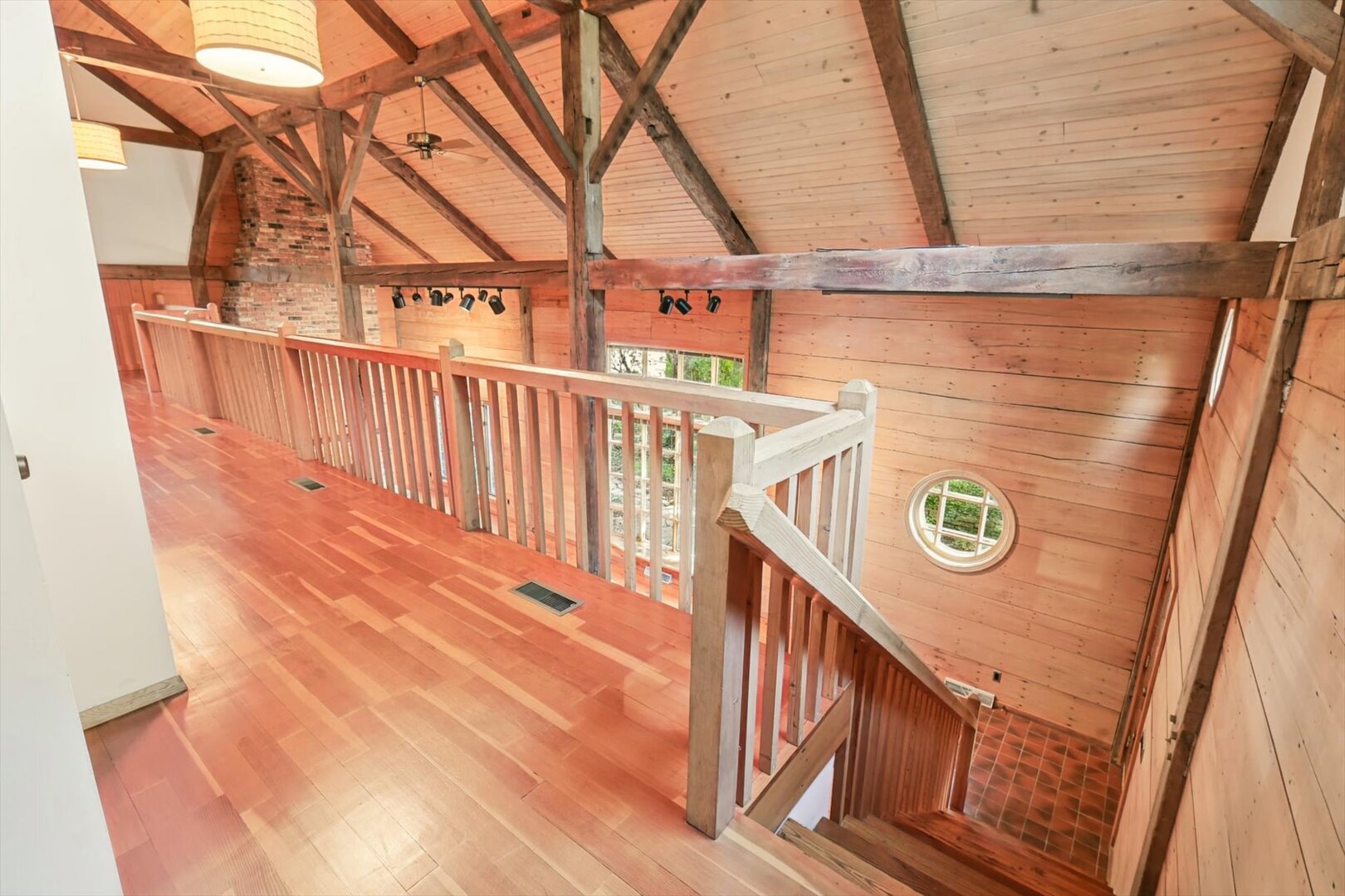 802 La Sell Drive Property Photo 43