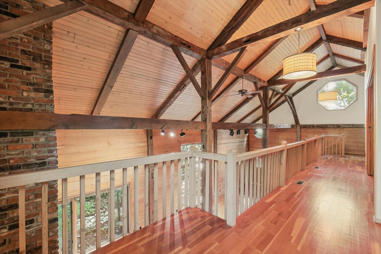 802 La Sell Drive Property Photo 46