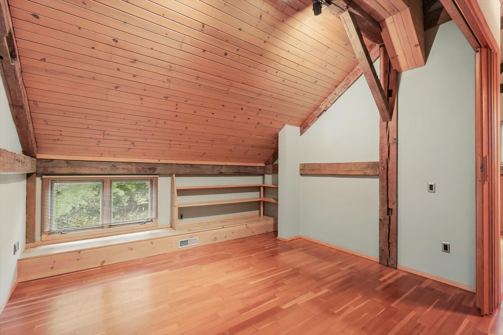 802 La Sell Drive Property Photo 48