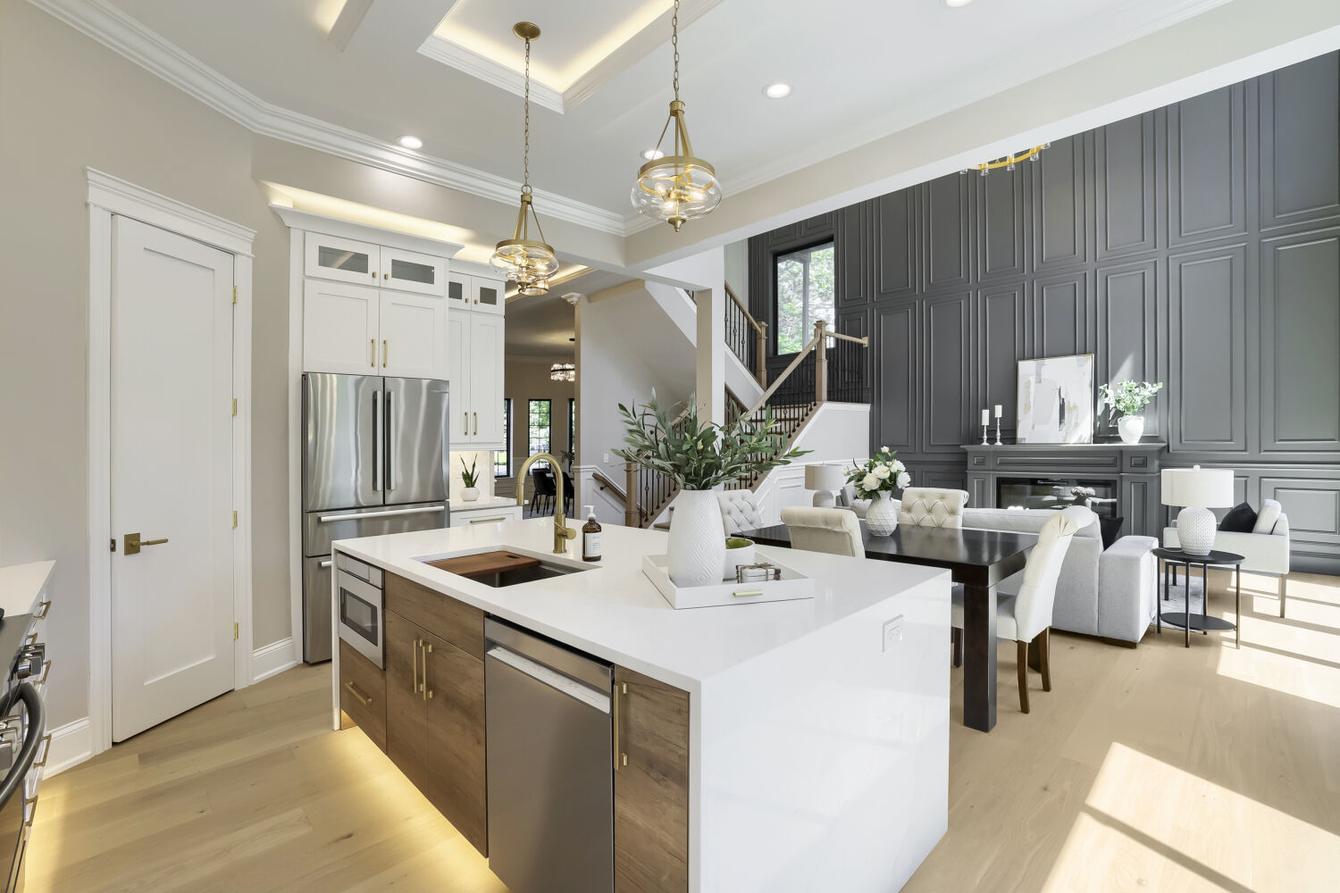 909 Evergreen Avenue Property Photo 8