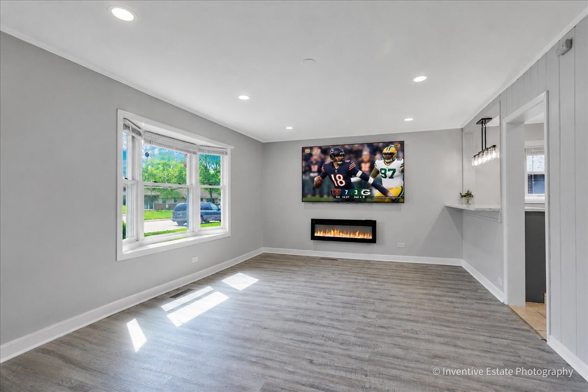 426 Suwanee Street Property Photo 4