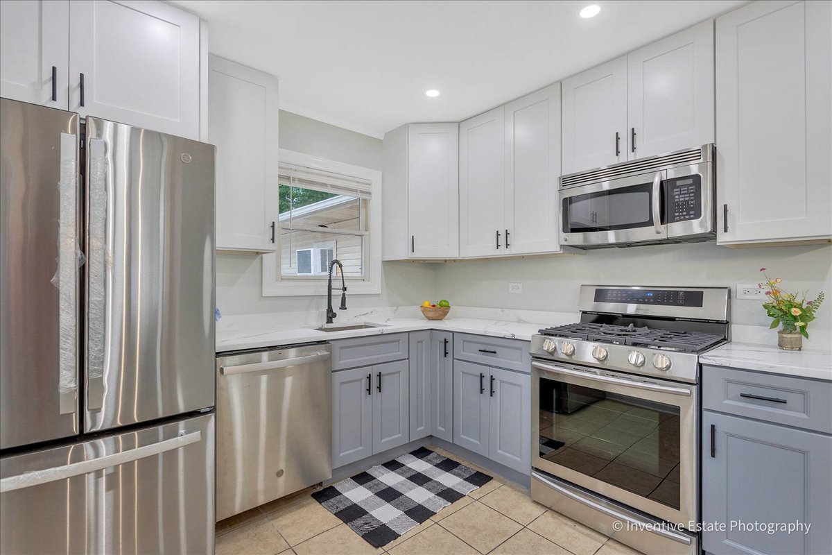 426 Suwanee Street Property Photo 8