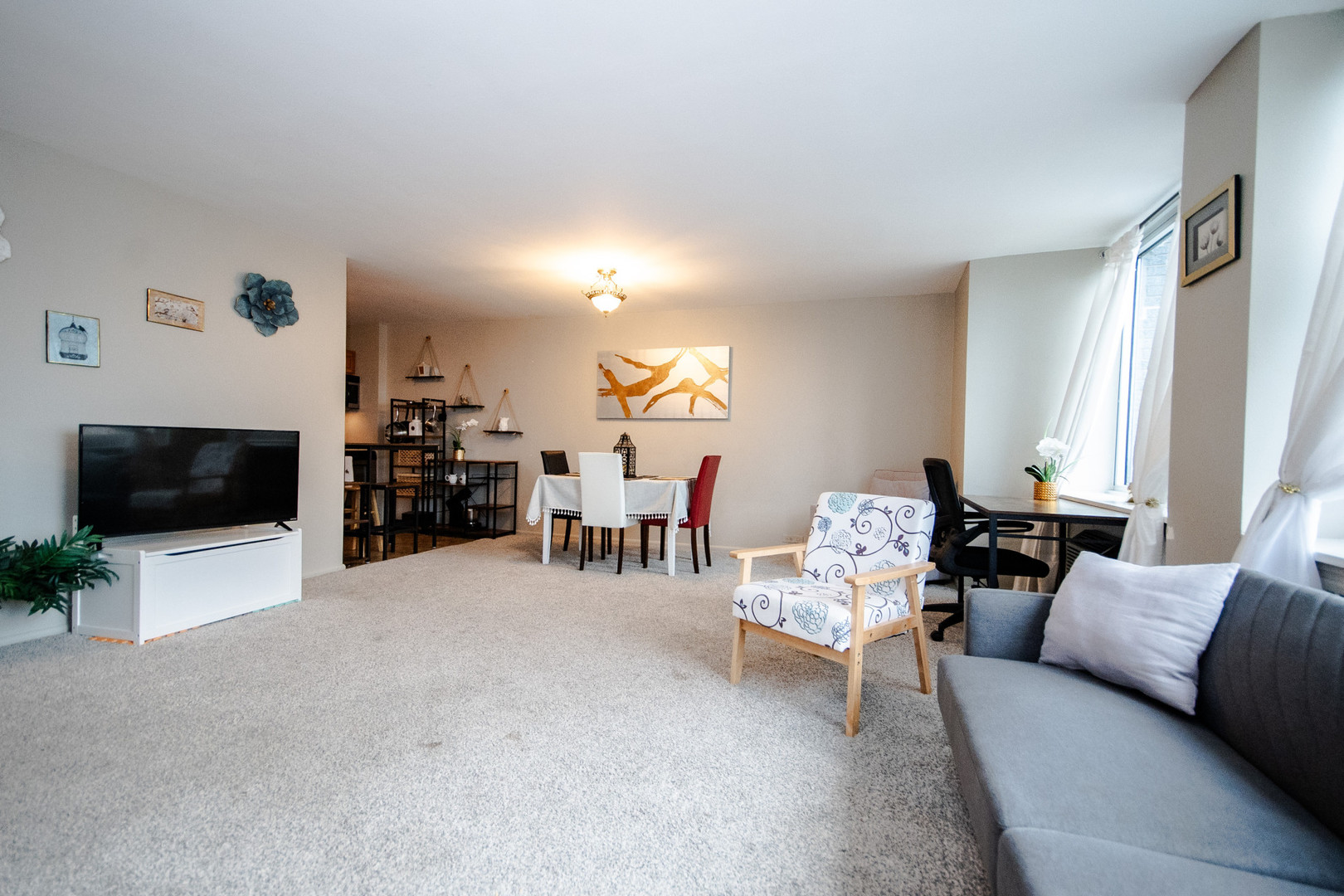 4250 N Marine Drive 1010 Property Photo 6