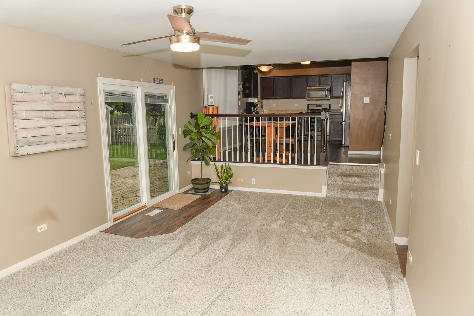 910 Carlyle Drive Property Photo 9