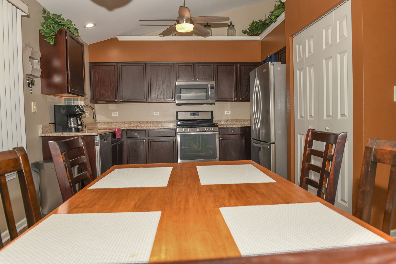 910 Carlyle Drive Property Photo 10