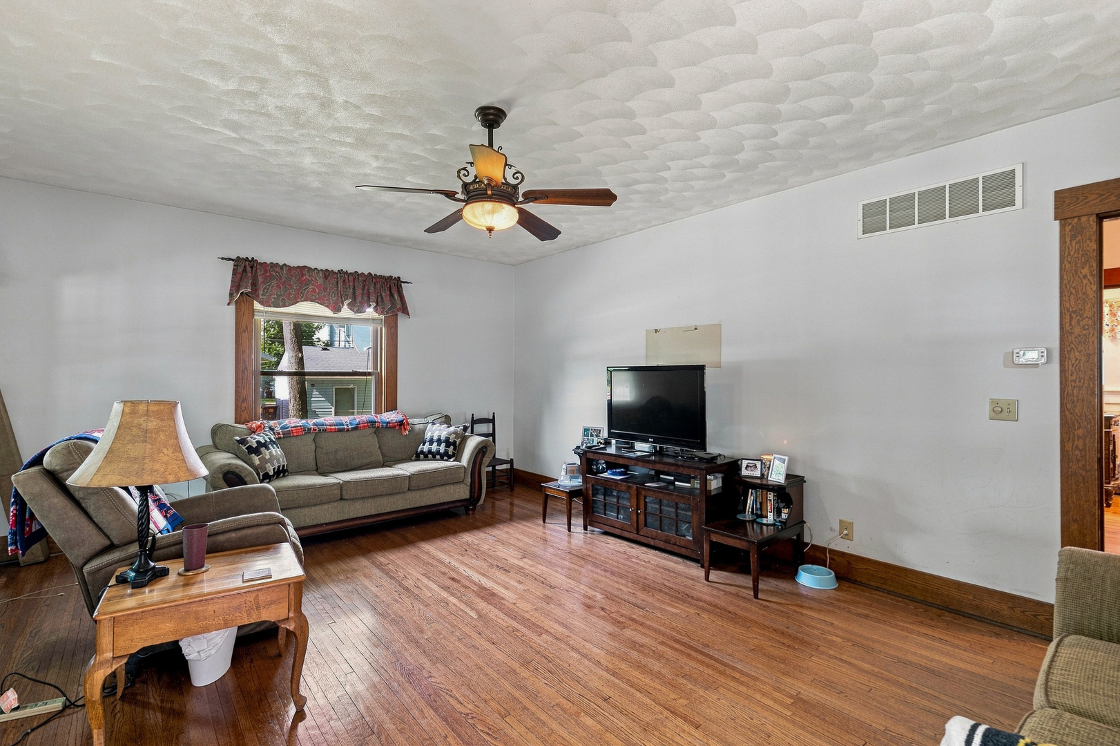 1009 Main Street Property Photo 15