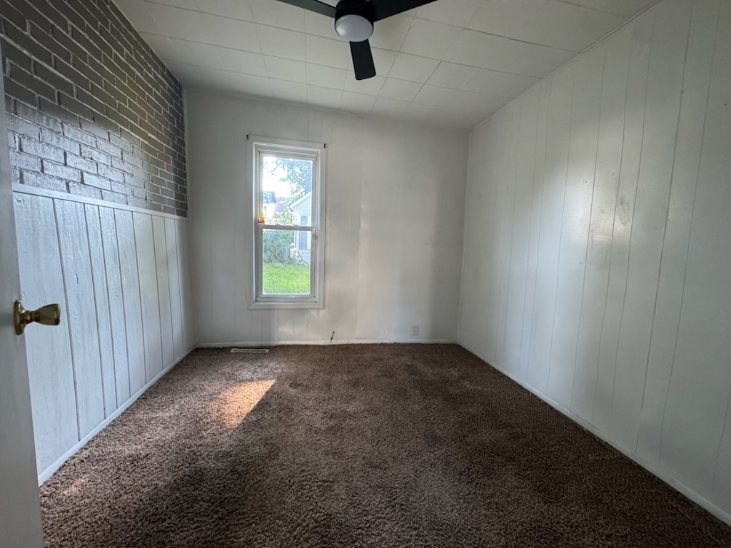 511 E 5th Street Property Photo 8