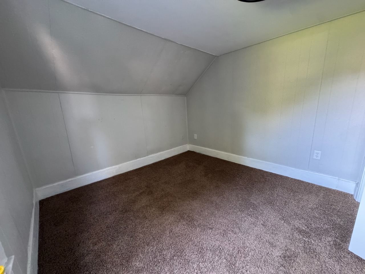 511 E 5th Street Property Photo 11