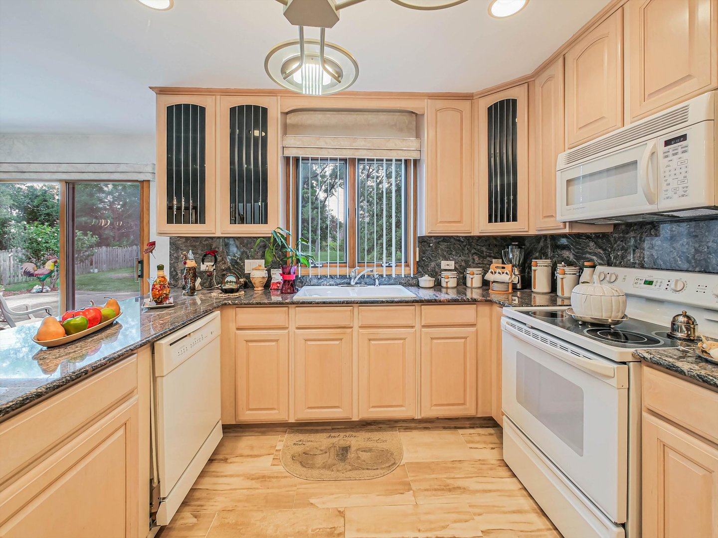 1212 Grove Avenue Property Photo 14