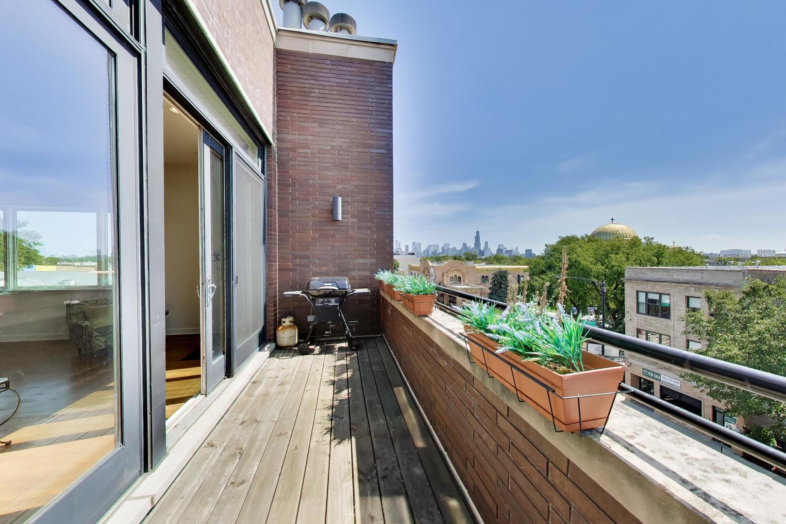 2306 W Chicago Avenue 4 Property Photo 11