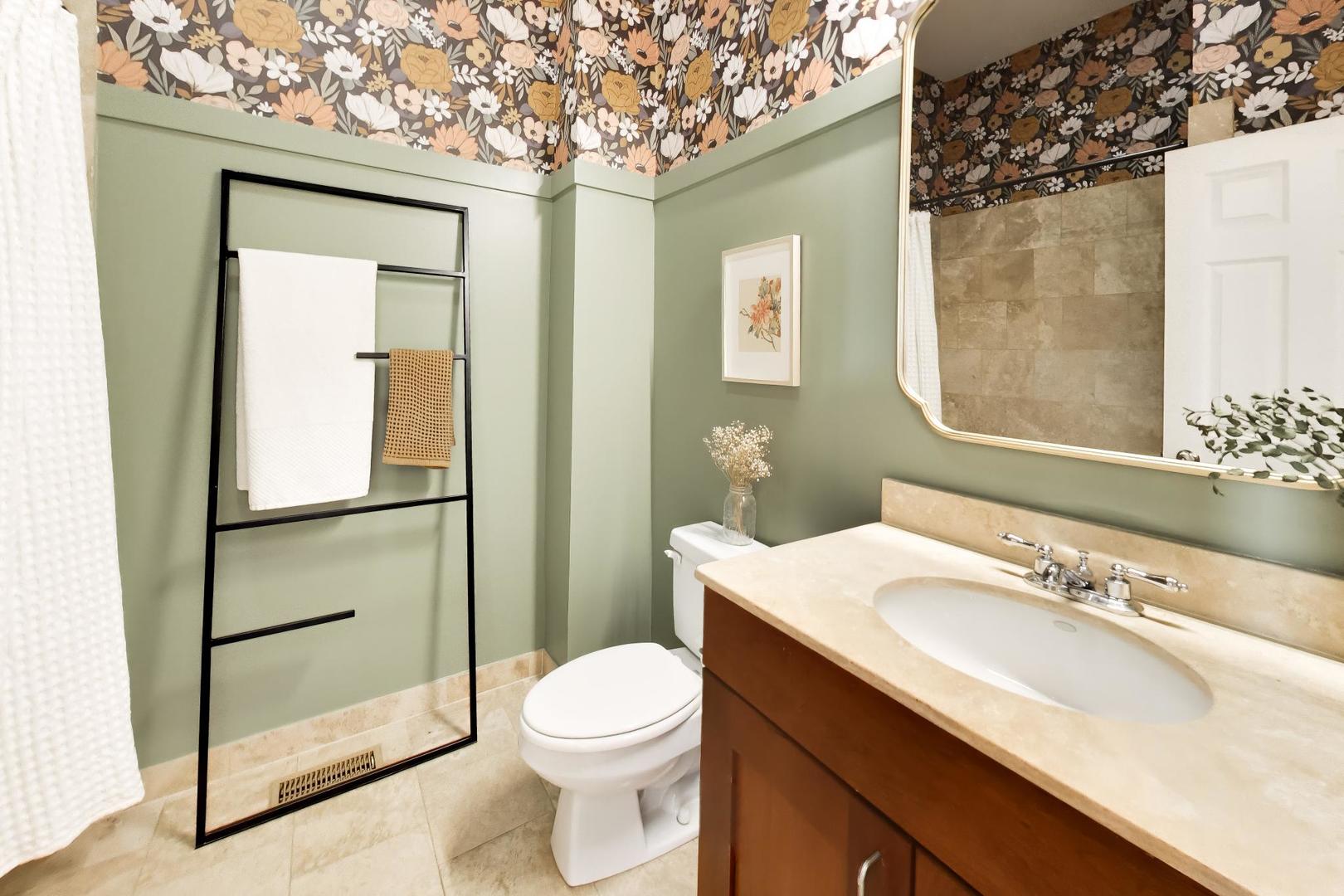 2306 W Chicago Avenue 4 Property Photo 23