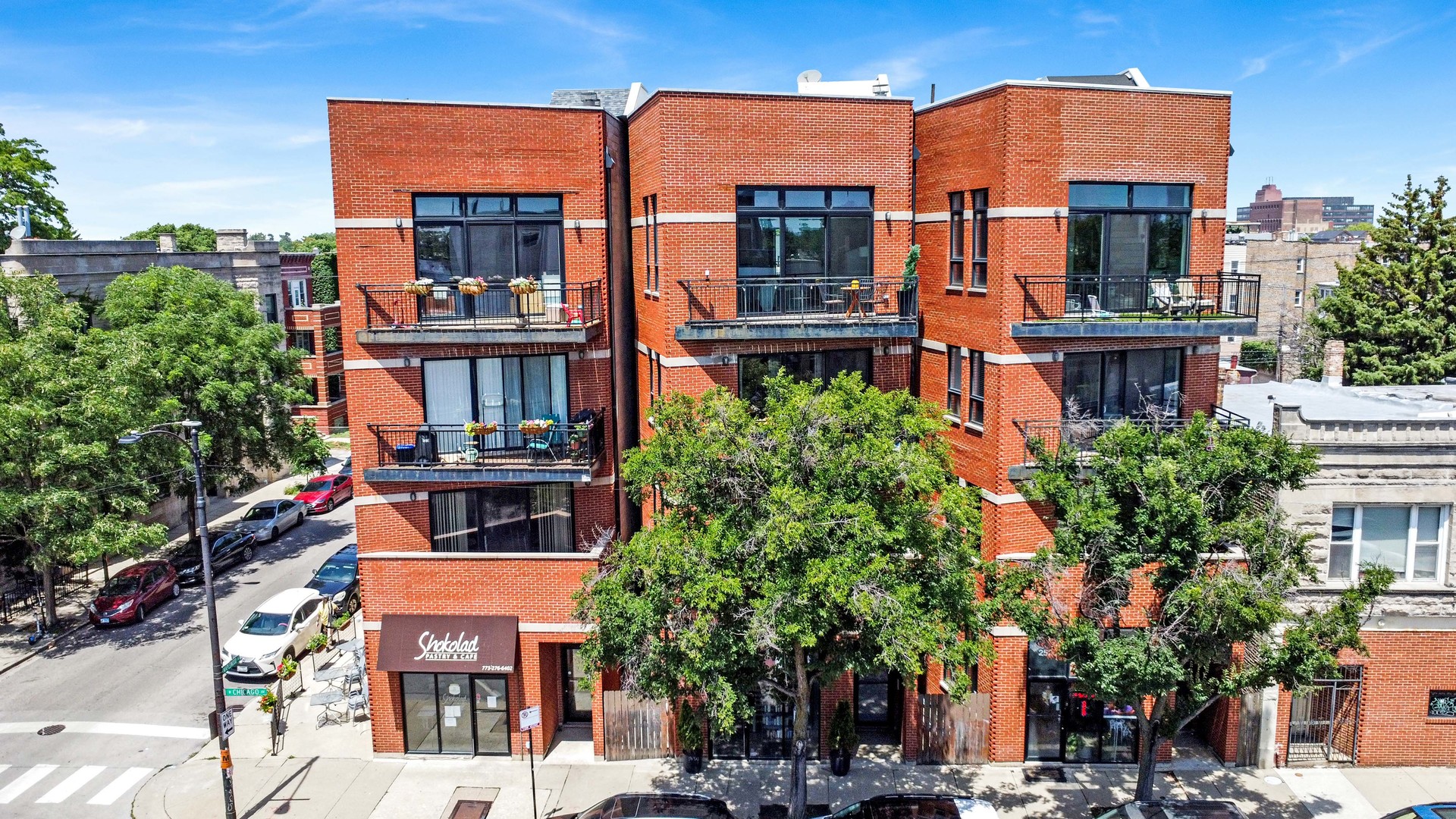 2522 W Chicago Avenue 4 Property Photo 1