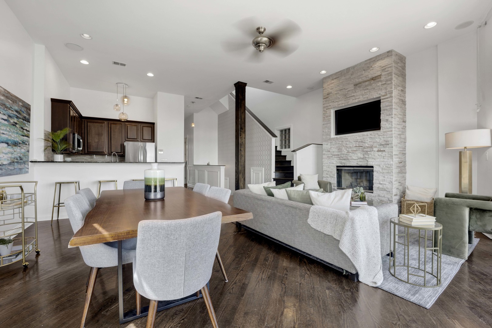 2522 W Chicago Avenue 4 Property Photo 8