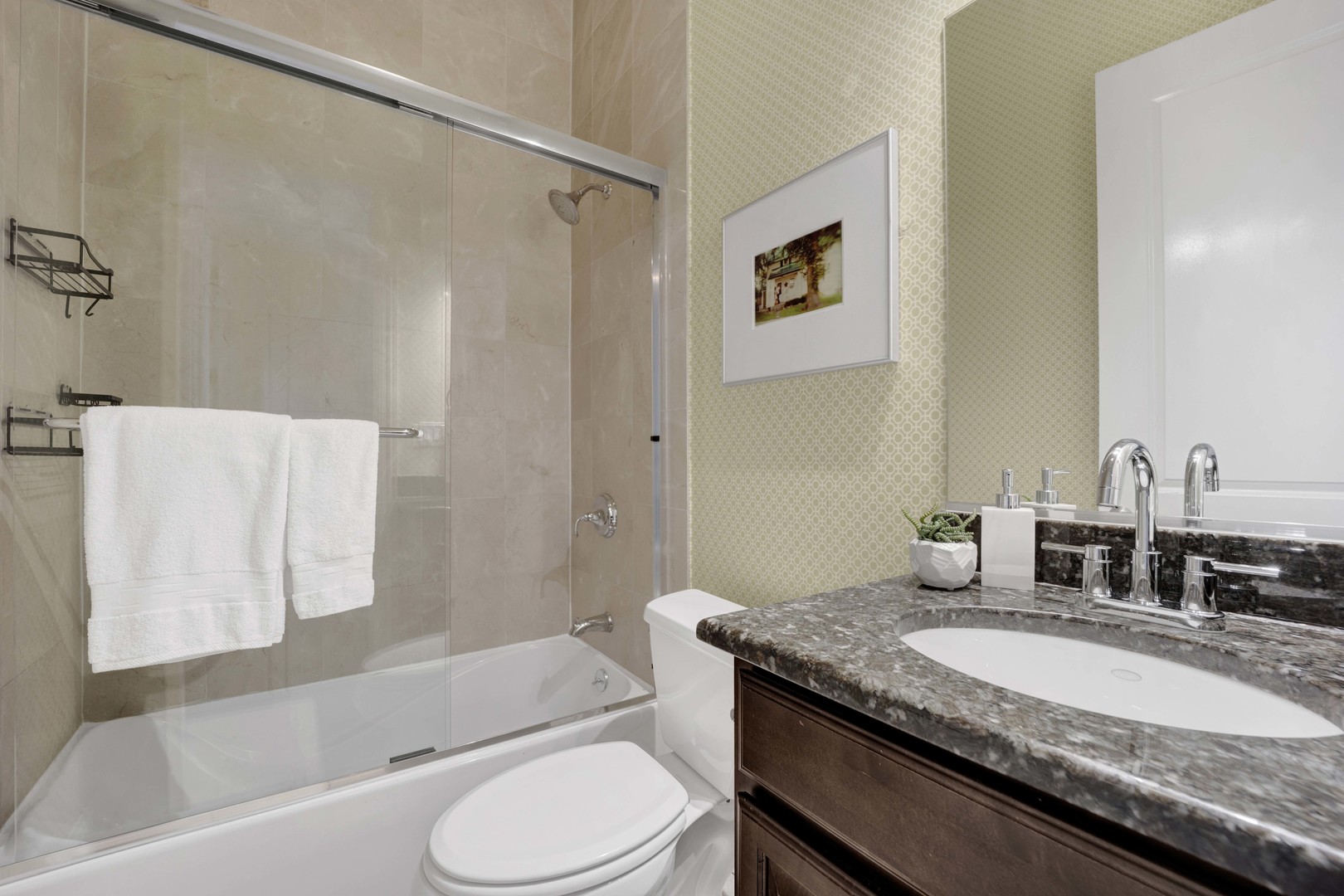 2522 W Chicago Avenue 4 Property Photo 16