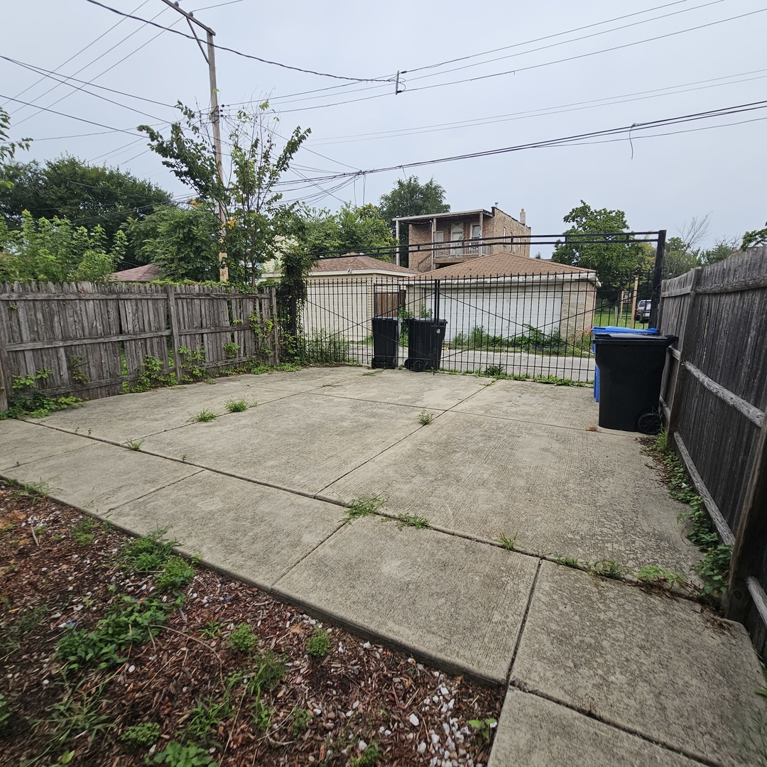 4116 W Congress Parkway 2 Property Photo 2