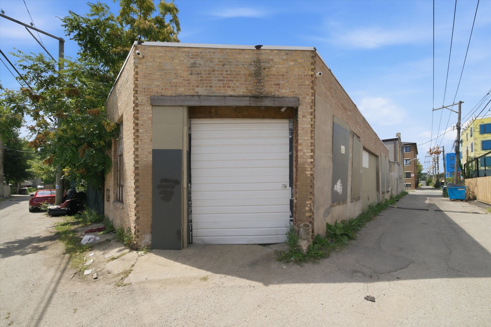 743 N Avers Avenue Property Photo 18