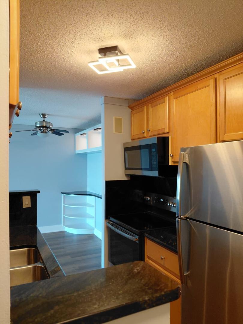 1043 S York Road 610 Property Photo 2