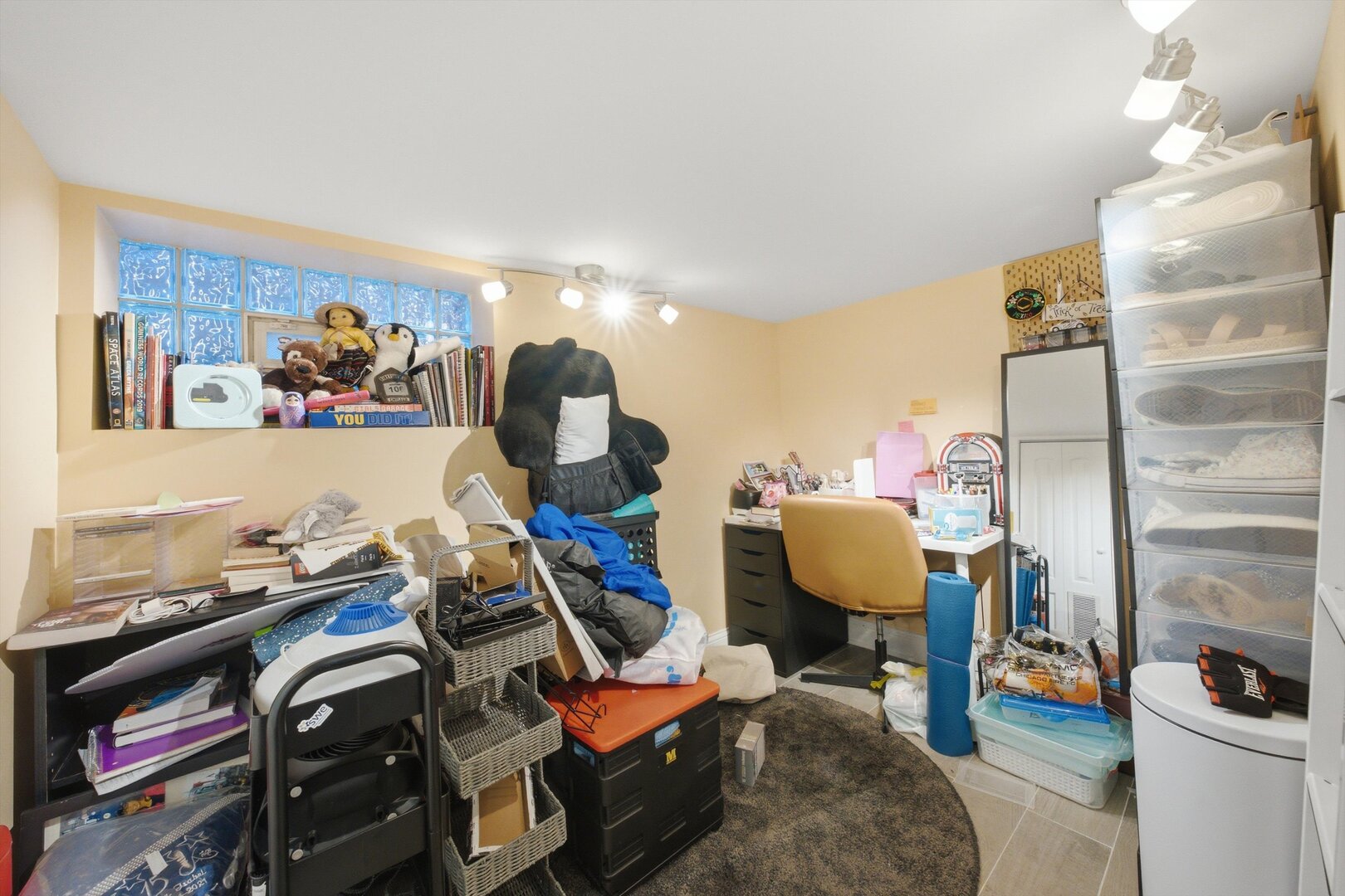 6038 S Komensky Avenue Property Photo 25
