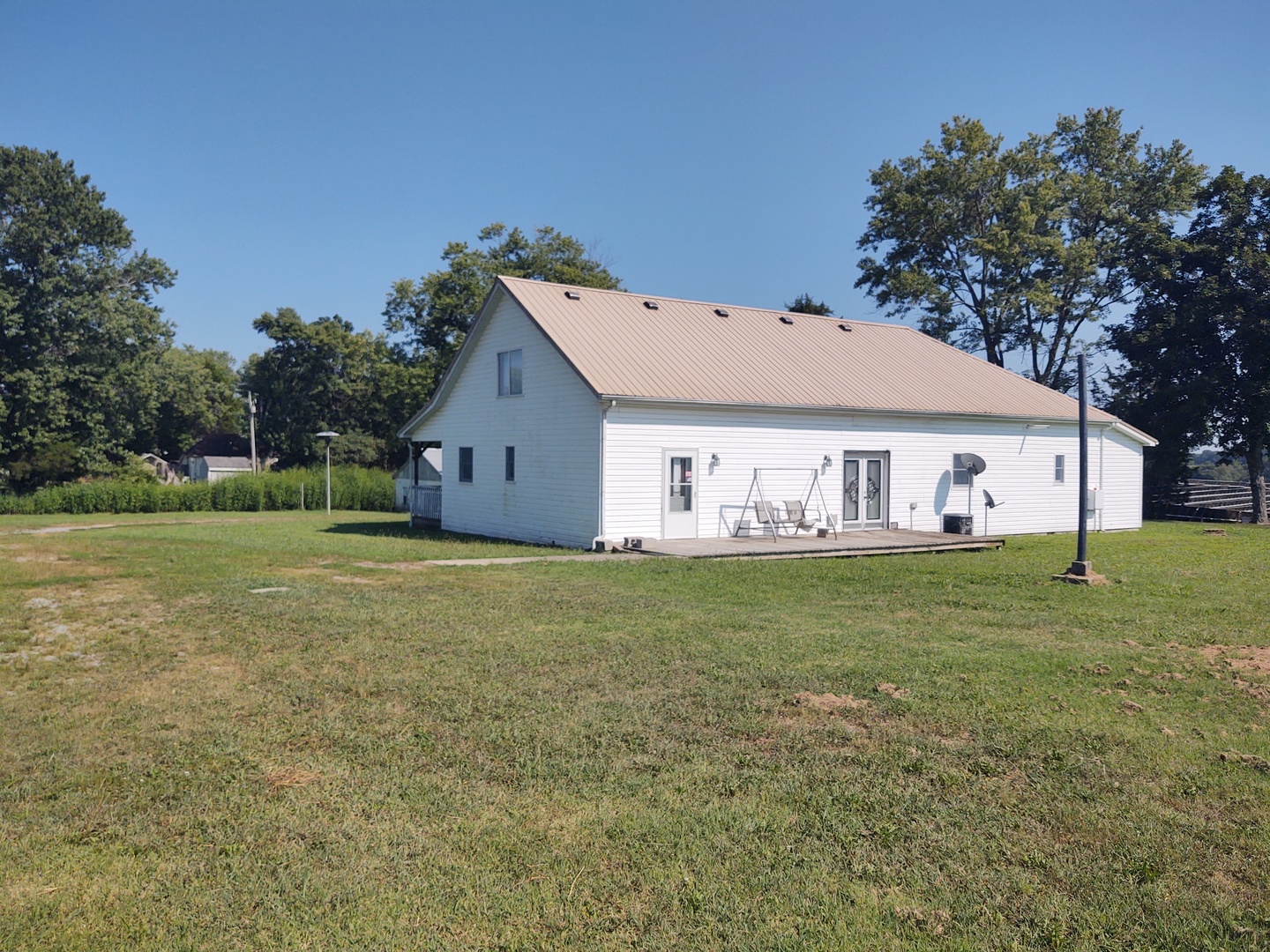 7020 Buncombe Road Property Photo 3
