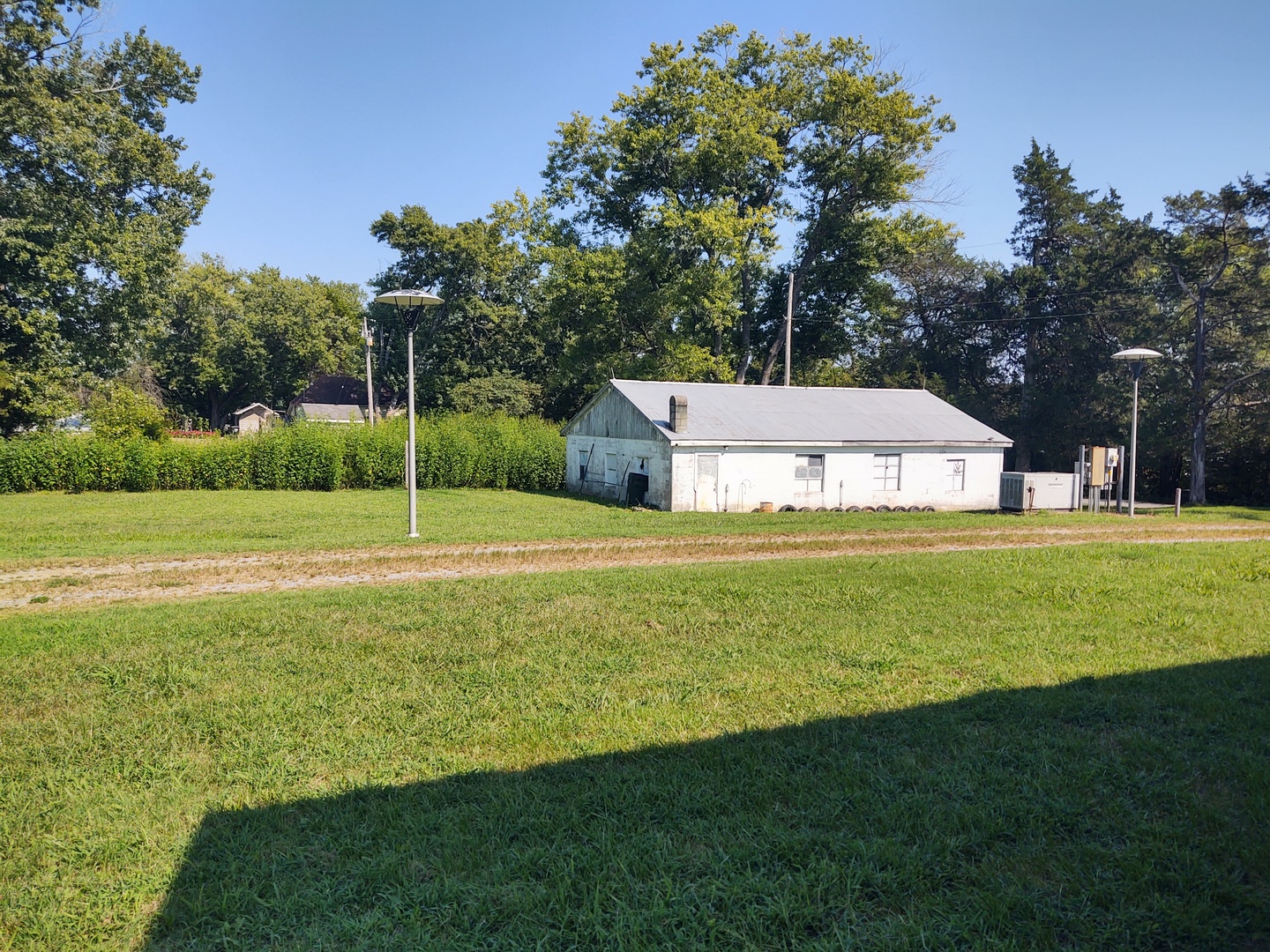 7020 Buncombe Road Property Photo 4