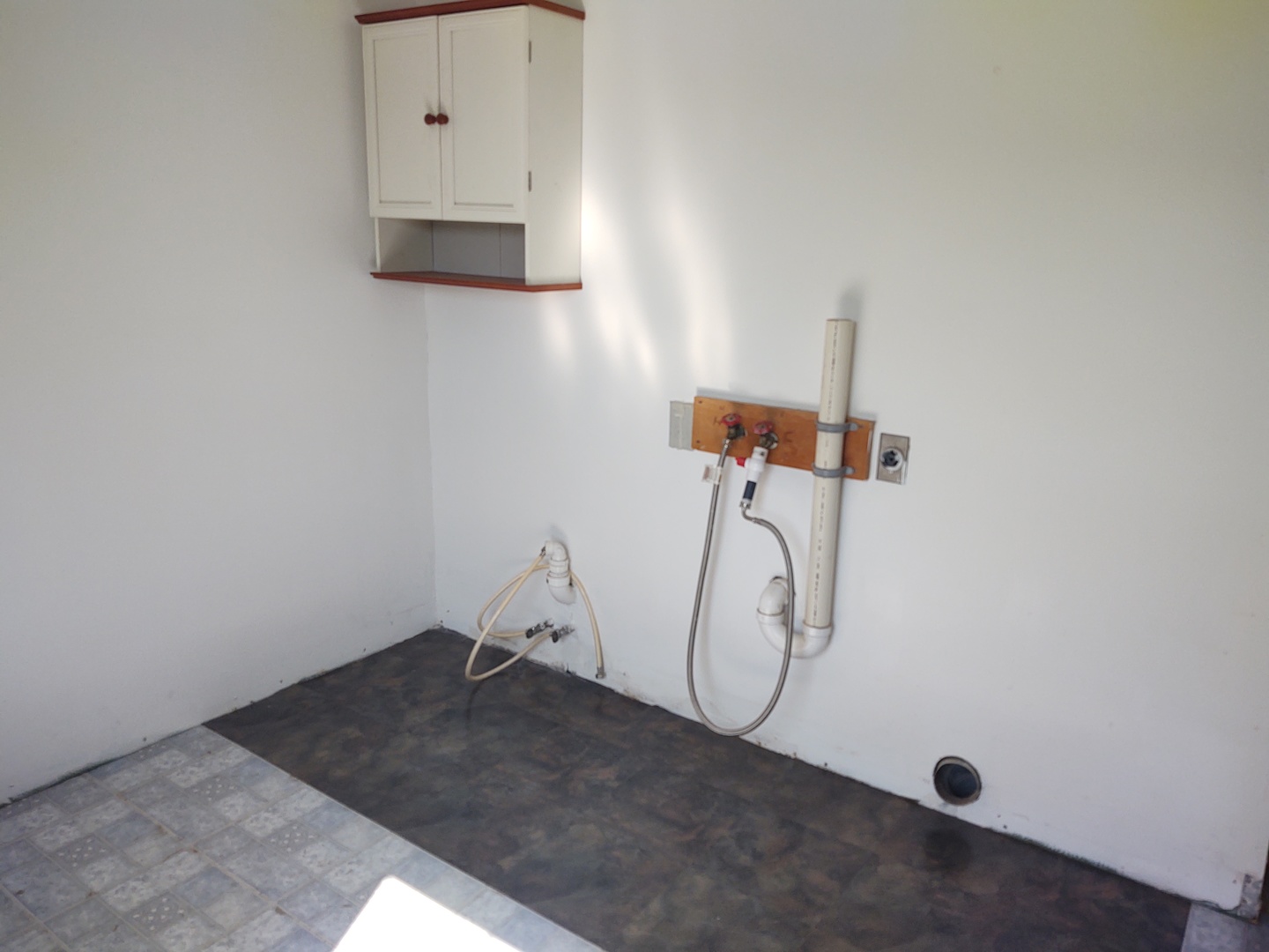 7020 Buncombe Road Property Photo 26