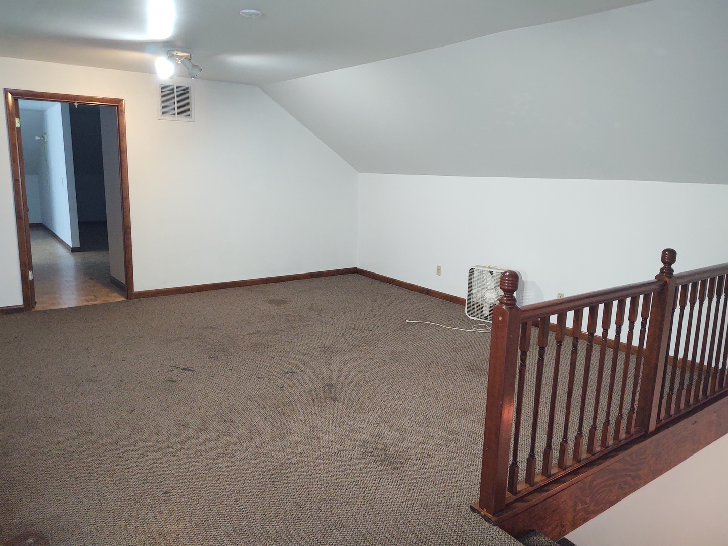 7020 Buncombe Road Property Photo 29