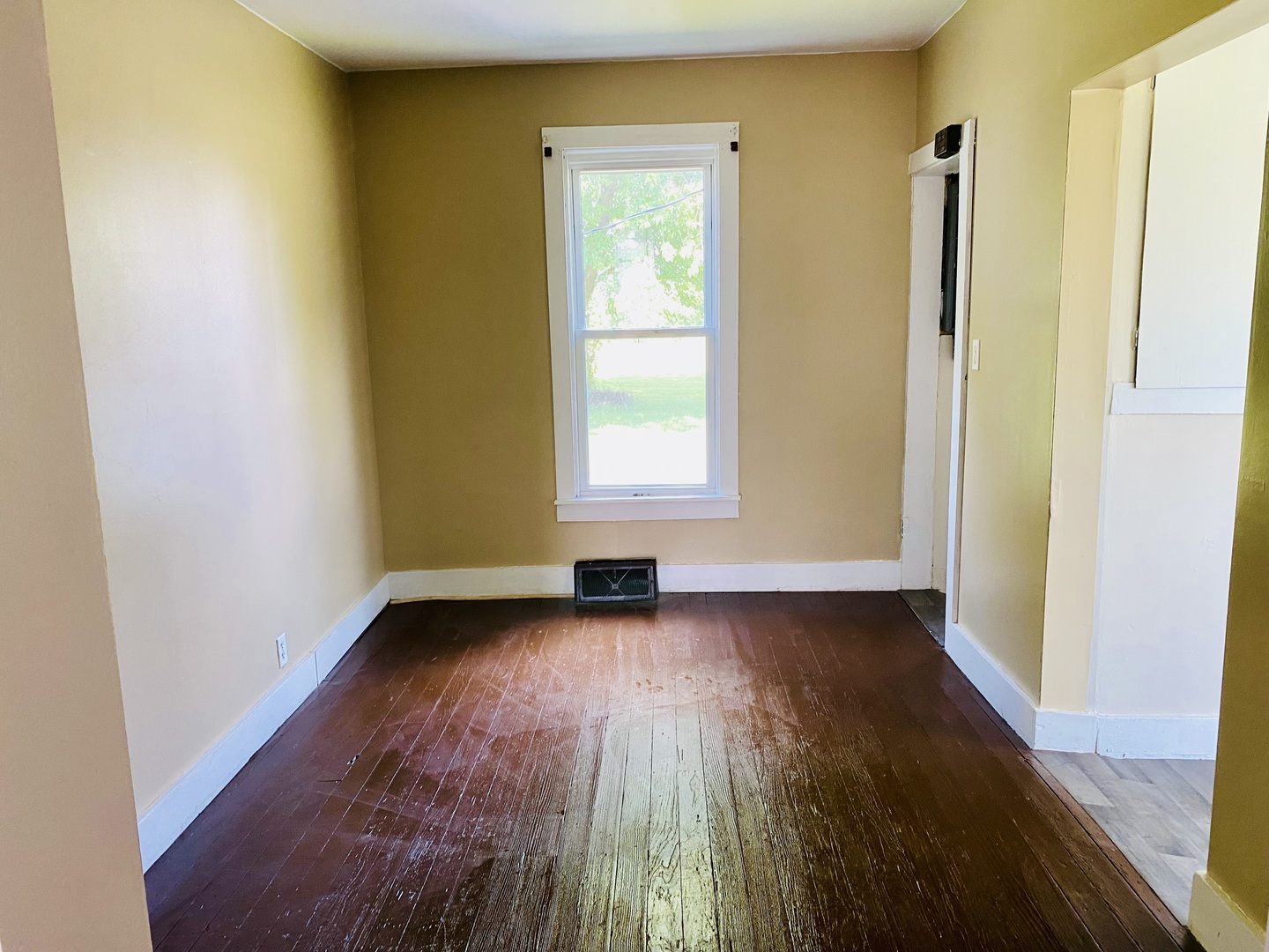 10632 E Titus Road Property Photo 6