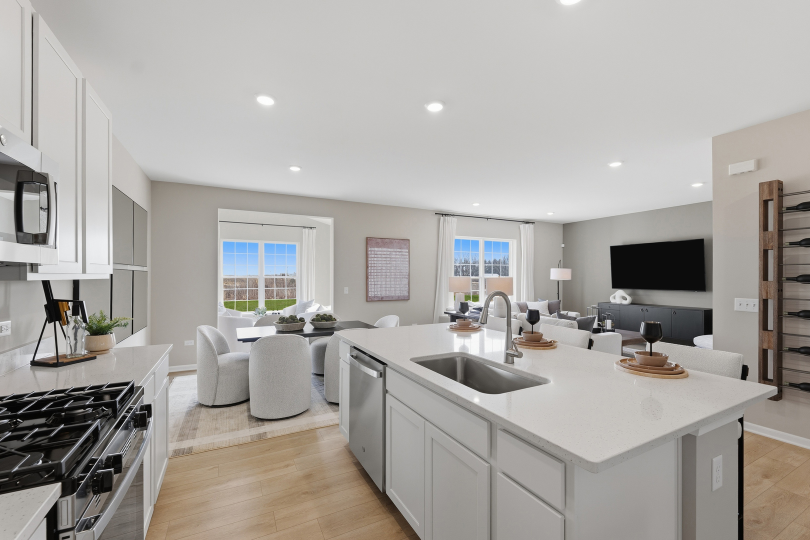 1104 Rebecca Court Property Photo 6