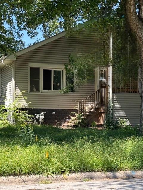 17046 Winchester Avenue Property Photo 1