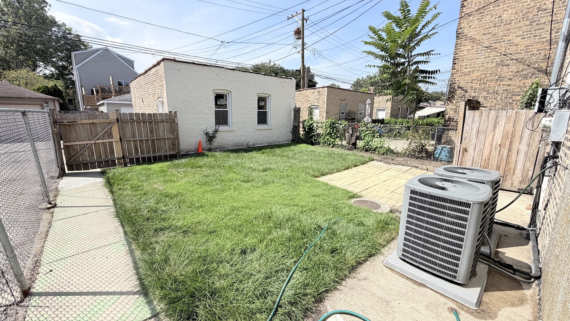5706 N Maplewood Avenue 1 Property Photo 13