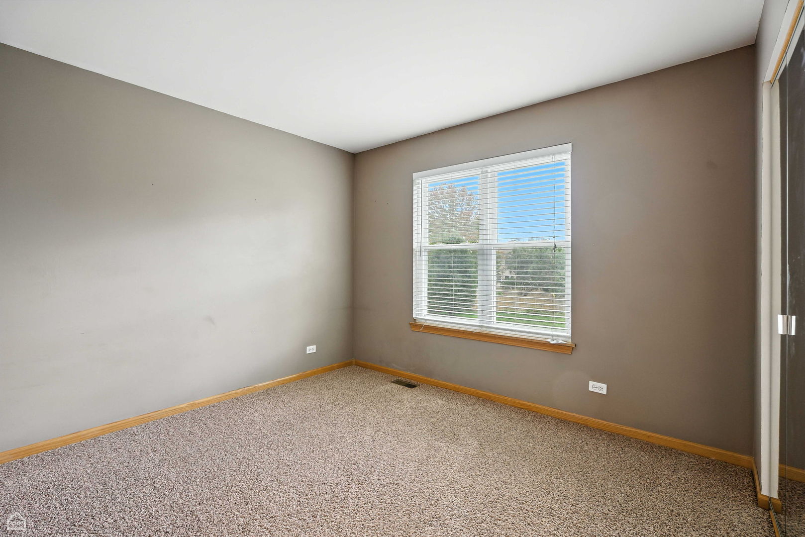 10167 Bennington Drive Property Photo 23